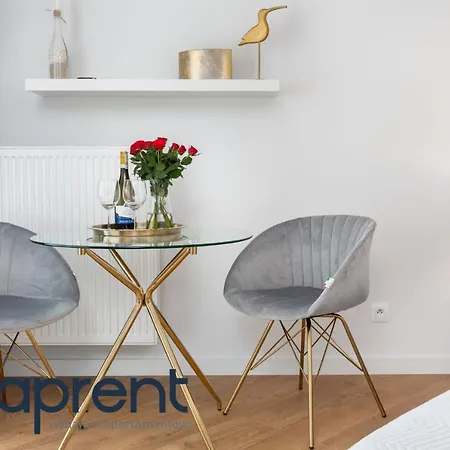 Apartament Pinea View - Aprent